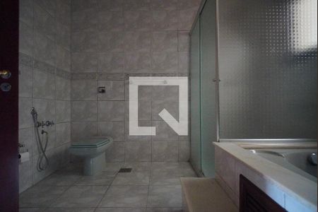 Casa à venda com 370m², 4 quartos e 4 vagasBanheiro Suíte