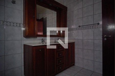 Casa à venda com 370m², 4 quartos e 4 vagasBanheiro Corredor