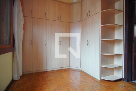 Casa à venda com 370m², 4 quartos e 4 vagasCloset da Suíte