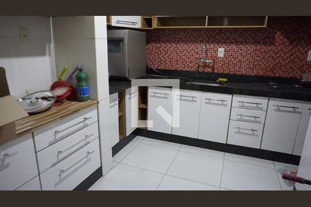 Casa à venda com 270m², 5 quartos e sem vagaCozinha
