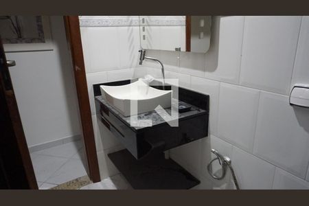 Casa à venda com 270m², 5 quartos e sem vagaSegundo Andar - Banheiro Social