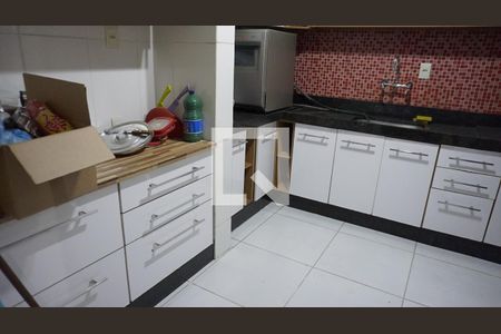 Casa à venda com 270m², 5 quartos e sem vagaCozinha