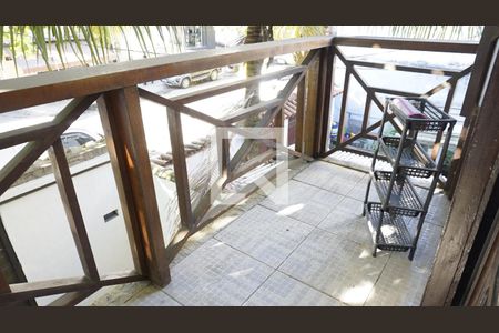 Casa à venda com 270m², 5 quartos e sem vagaSegundo Andar - Varanda