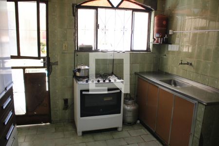 Casa à venda com 200m², 3 quartos e 3 vagasCozinha