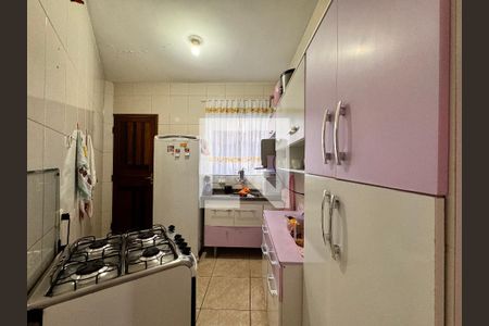 Casa à venda com 80m², 2 quartos e 2 vagasCozinha