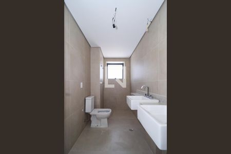 Apartamento à venda com 186m², 4 quartos e 3 vagasBanheiro da Suíte 1