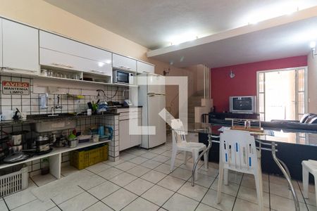 Casa à venda com 200m², 10 quartos e sem vagaCozinha - Segundo Piso