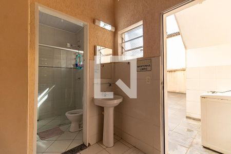 Banheiro 2 - Piso Térreo de casa à venda com 10 quartos, 200m² em Vila Mariana, São Paulo