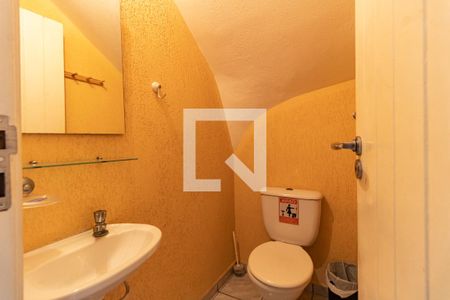 Casa à venda com 200m², 10 quartos e sem vagaBanheiro 3 - Segundo Piso