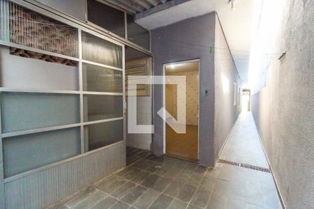 Casa para alugar com 132m², 2 quartos e 1 vaga Casa para alugar com 132m², 2 quartos e 1 vagaQuintal