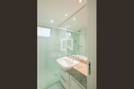 Apartamento para alugar com 78m², 2 quartos e sem vaga Apartamento para alugar com 78m², 2 quartos e sem vagaBanheiro da Suíte