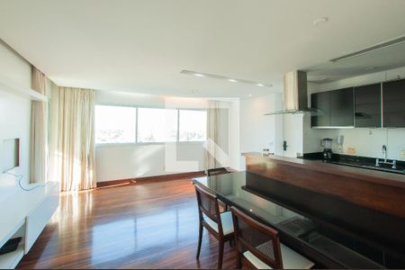 Sala de apartamento para alugar com 2 quartos, 78m² em Pinheiros, São Paulo