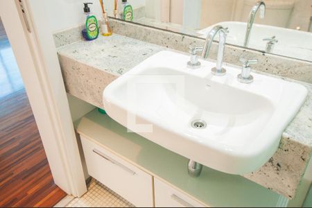 Apartamento para alugar com 78m², 2 quartos e sem vaga Apartamento para alugar com 78m², 2 quartos e sem vagaBanheiro Social