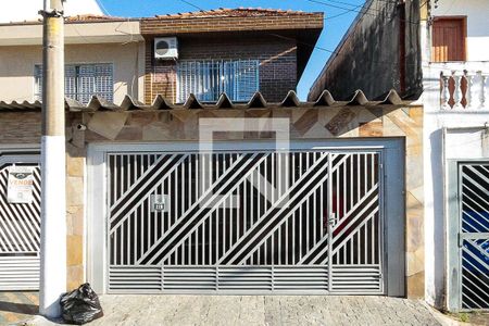 Casa à venda com 190m², 3 quartos e 2 vagasFachada