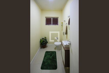 Lavabo de casa à venda com 3 quartos, 190m² em Jardim Vila Formosa, São Paulo