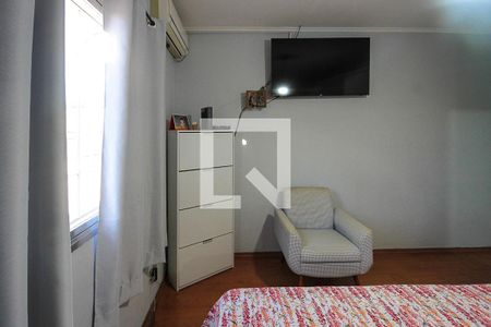 Casa à venda com 190m², 3 quartos e 2 vagasSuite