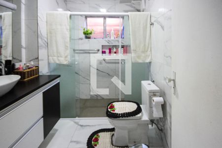 Casa à venda com 190m², 3 quartos e 2 vagasBanheiro da Suite