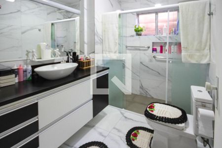 Casa à venda com 190m², 3 quartos e 2 vagasBanheiro da Suite