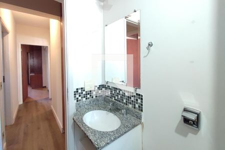 Apartamento à venda com 98m², 3 quartos e 1 vaga Apartamento à venda com 98m², 3 quartos e 1 vagaBanheiro Social