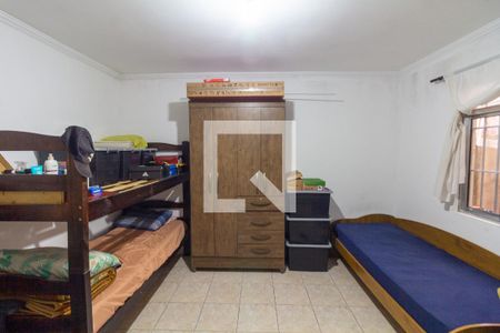 Casa à venda com 174m², 3 quartos e 2 vagasQuarto 4