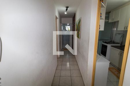 Apartamento à venda com 57m², 2 quartos e sem vaga Apartamento à venda com 57m², 2 quartos e sem vagaCorredor