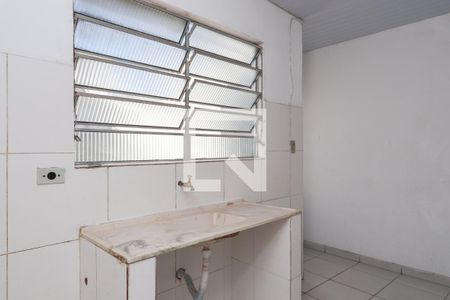 Casa para alugar com 35m², 1 quarto e sem vaga Casa para alugar com 35m², 1 quarto e sem vagaCozinha e Área de Serviço