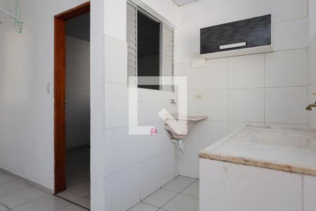 Casa para alugar com 35m², 1 quarto e sem vaga Casa para alugar com 35m², 1 quarto e sem vagaCozinha e Área de Serviço