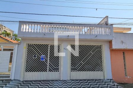 Casa para alugar com 112m², 4 quartos e 2 vagas Casa para alugar com 112m², 4 quartos e 2 vagasFachada