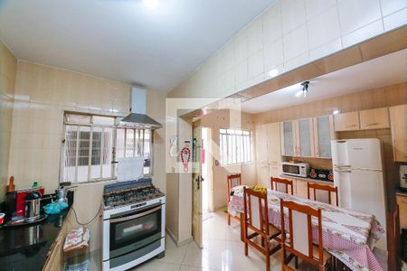 Casa para alugar com 112m², 4 quartos e 2 vagas Casa para alugar com 112m², 4 quartos e 2 vagasCozinha