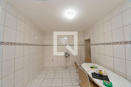 Casa para alugar com 112m², 4 quartos e 2 vagas Casa para alugar com 112m², 4 quartos e 2 vagasCozinha - Edicula