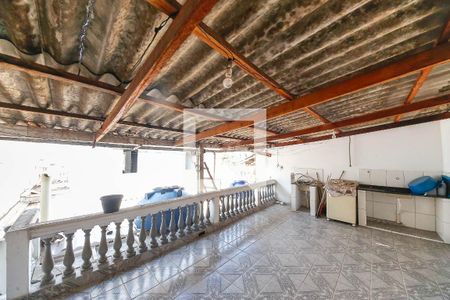 Casa para alugar com 112m², 4 quartos e 2 vagas Casa para alugar com 112m², 4 quartos e 2 vagasÁrea de Serviço 2
