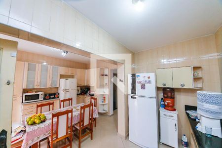 Casa para alugar com 112m², 4 quartos e 2 vagas Casa para alugar com 112m², 4 quartos e 2 vagasCozinha