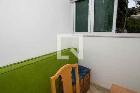 Casa à venda com 200m², 4 quartos e 3 vagasHall piso superior