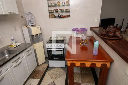 Casa à venda com 200m², 4 quartos e 3 vagasCozinha
