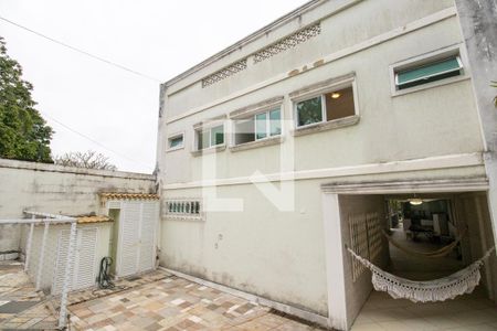 Casa à venda com 200m², 4 quartos e 3 vagasFachada