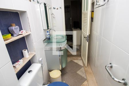 Casa à venda com 200m², 4 quartos e 3 vagasBanheiro quarto externo