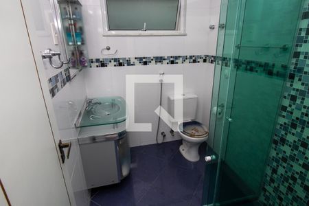 Casa à venda com 200m², 4 quartos e 3 vagasBanheiro quarto 3