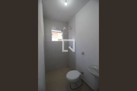 Casa de condomínio para alugar com 80m², 3 quartos e 2 vagas Casa de condomínio para alugar com 80m², 3 quartos e 2 vagasBanheiro de serviço