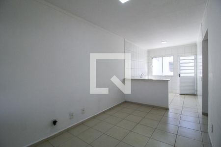 Sala de casa de condomínio para alugar com 3 quartos, 80m² em Parque Vitoria Regia, Sorocaba