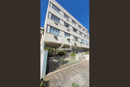 Apartamento à venda com 115m², 2 quartos e sem vagaFachada