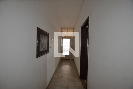 Corredor de apartamento à venda com 2 quartos, 115m² em Irajá, Rio de Janeiro