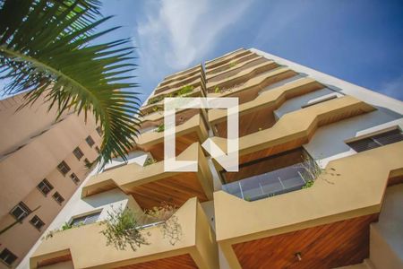 Apartamento à venda com 70m², 2 quartos e 1 vaga Apartamento à venda com 70m², 2 quartos e 1 vagaFachada