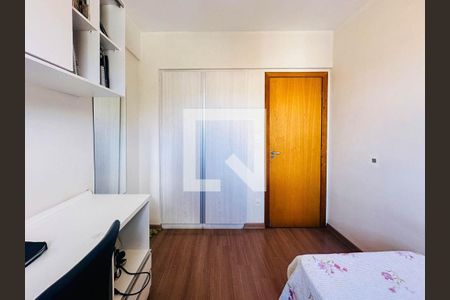 Apartamento à venda com 95m², 3 quartos e 2 vagasQuarto 2