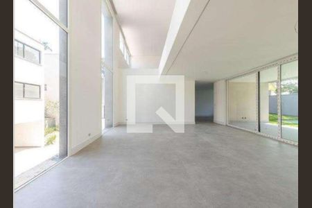 Casa de Condomínio à venda com 4 quartos, 686m² em Jardim Cordeiro, São Paulo