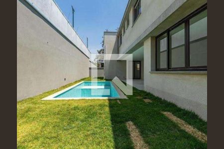 Casa de condomínio à venda com 686m², 4 quartos e 4 vagas