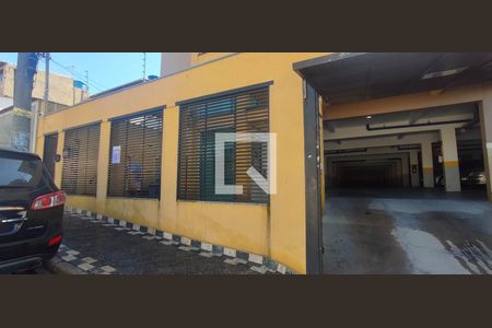 Casa à venda com 83m², 2 quartos e 2 vagas Casa à venda com 83m², 2 quartos e 2 vagasFachada