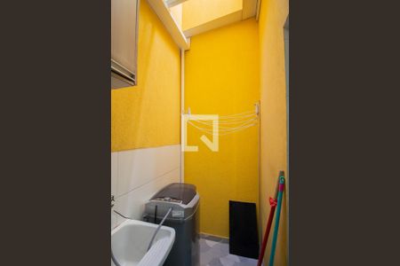 Casa à venda com 83m², 2 quartos e 2 vagas Casa à venda com 83m², 2 quartos e 2 vagasÁrea de Serviço