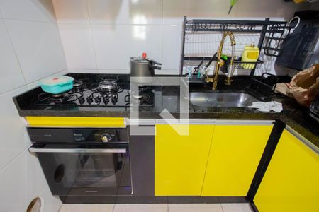 Casa à venda com 83m², 2 quartos e 2 vagas Casa à venda com 83m², 2 quartos e 2 vagasCozinha