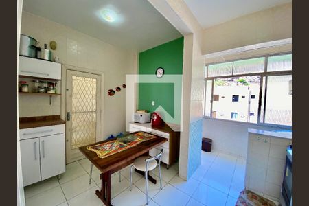 Apartamento à venda com 82m², 2 quartos e 1 vagaCozinha