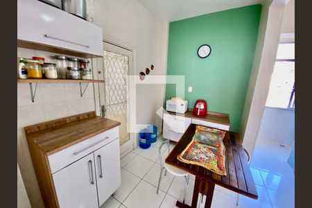 Apartamento à venda com 82m², 2 quartos e 1 vagaCozinha